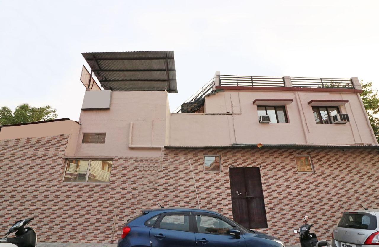 Oyo 14179 Panchvati Hotel Дехрадун Екстериор снимка